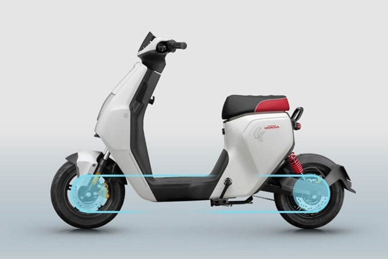 Xe được trang bị hệ thống kiểm soát lực kéo TCS