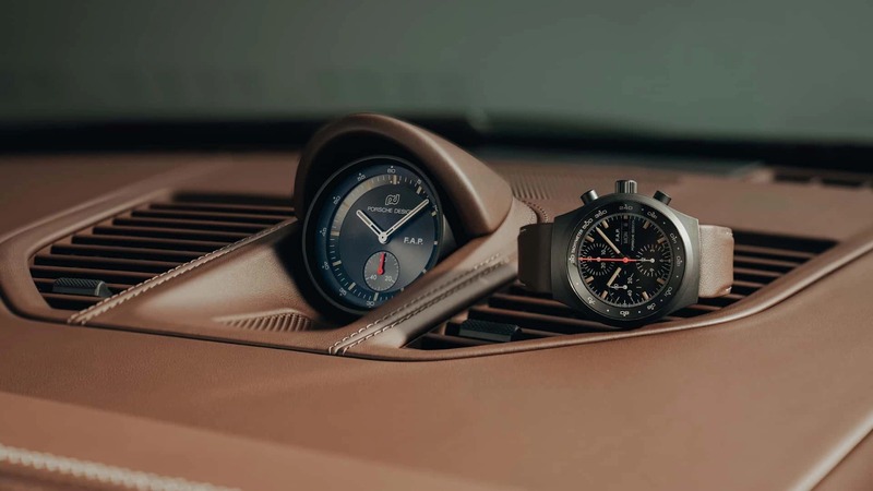 Đồng hồ Chronograph 1 phiên bản đặc biệt và túi du lịch đồng bộ