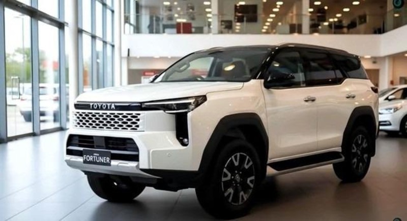 Toyota Fortuner thế hệ mới trong phân khúc SUV 7 chỗ 