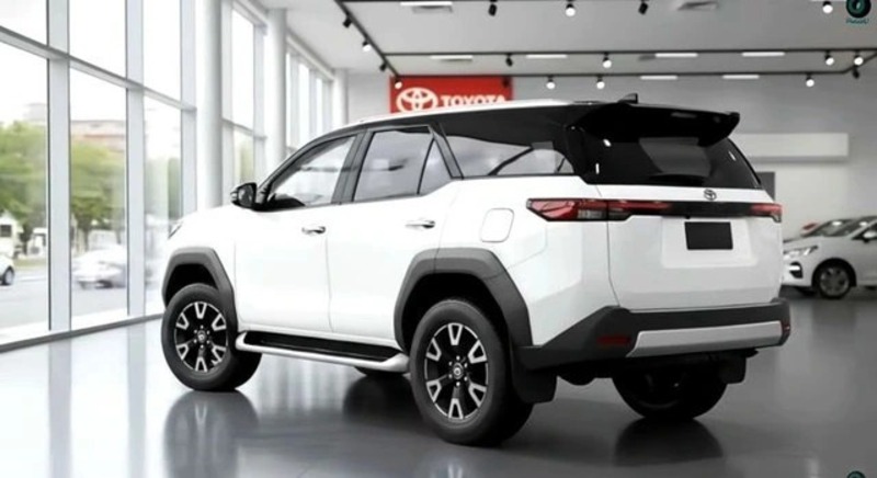 Giá bán của Fortuner mới được dự đoán sẽ tăng nhẹ so với thế hệ hiện hành